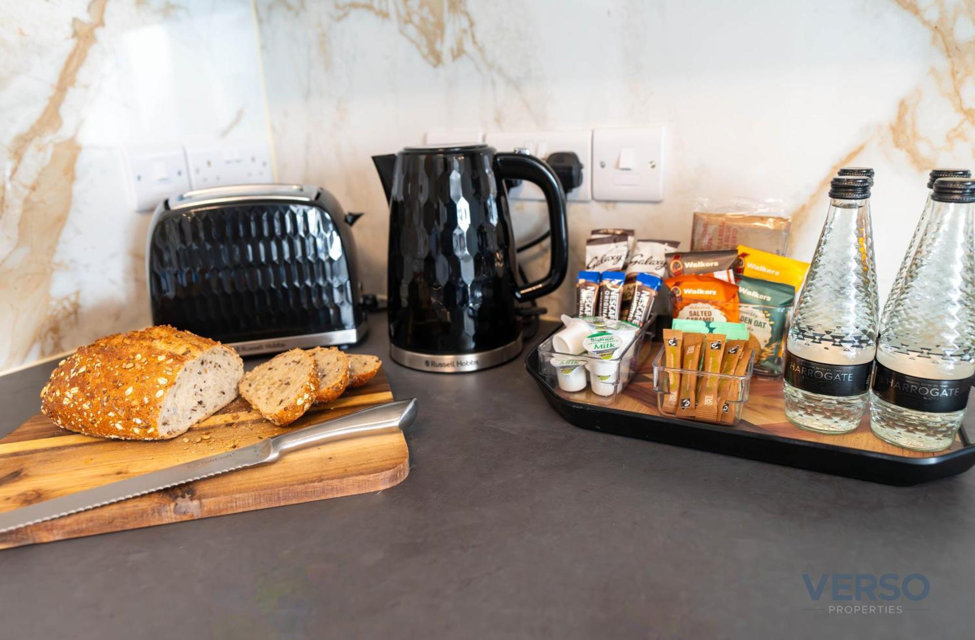 New 5 X Luxury Apartments In Derby, Ideal For Individuals, Couples, Business Or Corporate Guests, Close To Rolls Royce, Donington Park, East Midlands Airport Buitenkant foto